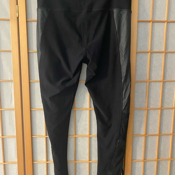 VOGO Athletica Yoga Exercise Pants M Black Mesh Faux Leather Stripe Leggings - Picture 6 of 6
